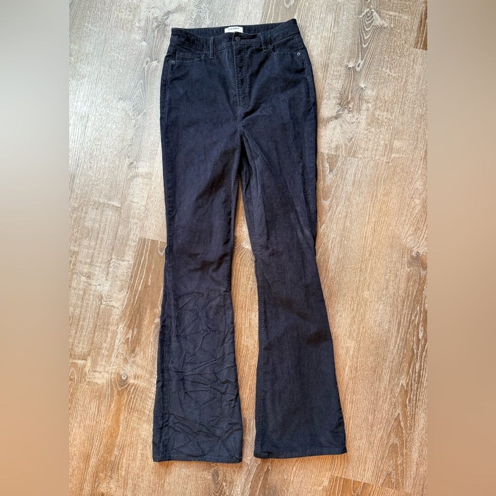 Old Navy Women's Black Secret Slim Flare Corduroy Pants 8 TALL 35” Inseam